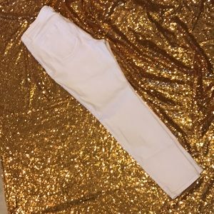 Michael Kors - White Capris 😍